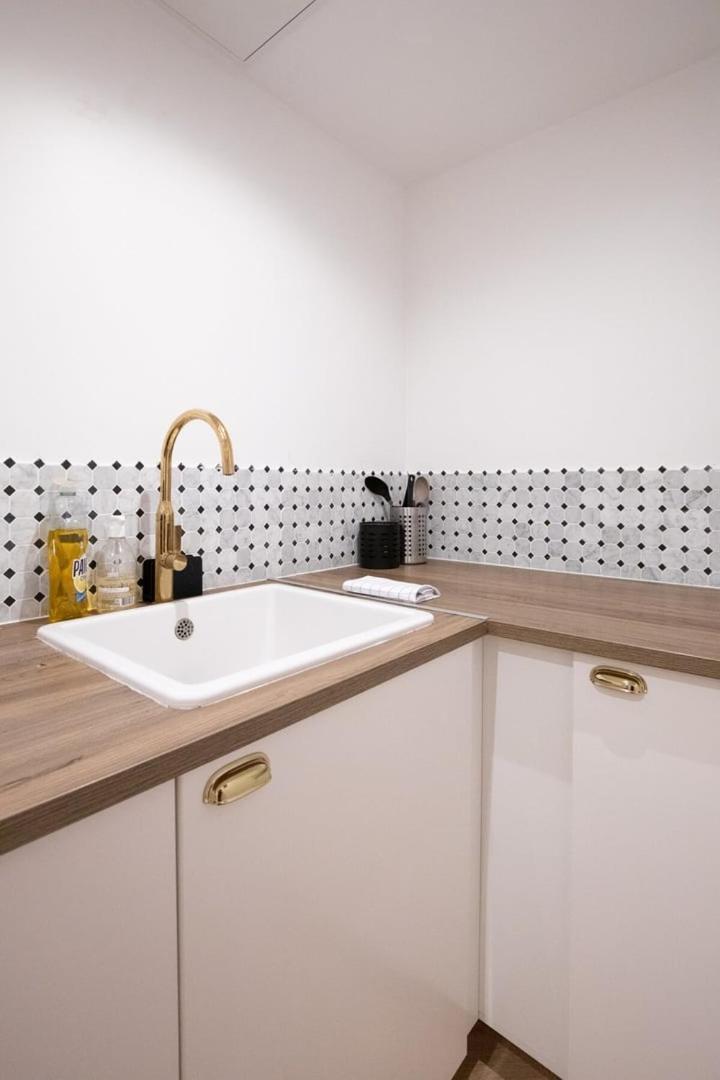Appartement Charmant Proche De L'Arc Triomphe -2P パリ エクステリア 写真